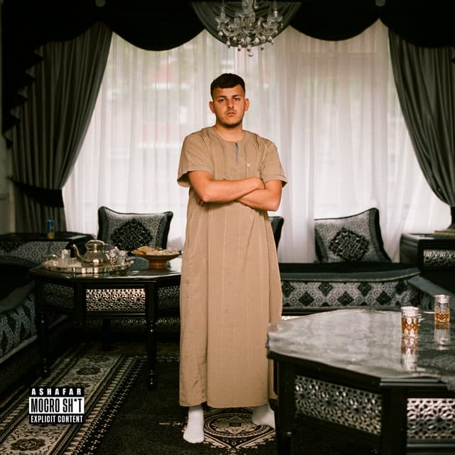 Cover van Mocro Sh*t