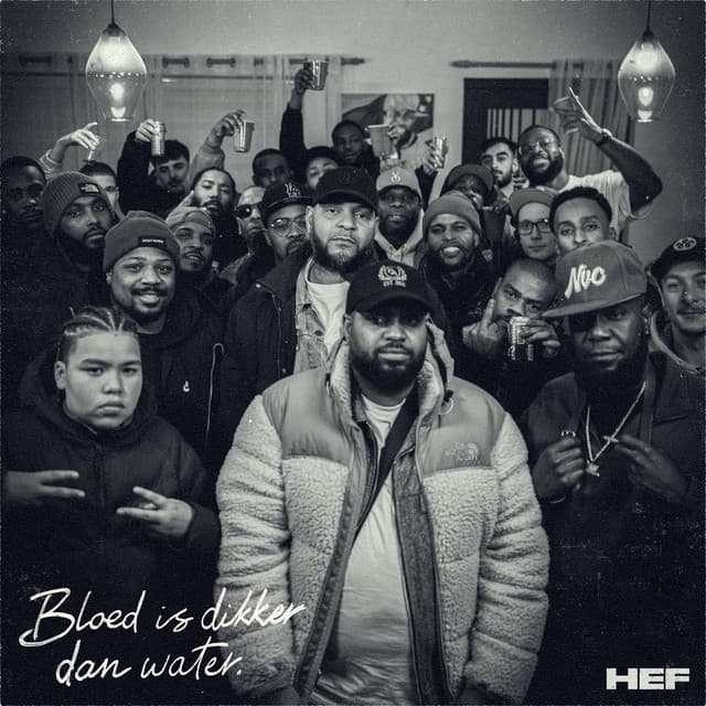 Cover van Bloed Is Dikker Dan Water